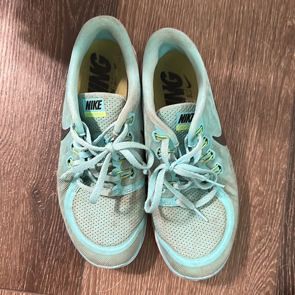 Nike Free 5.0 - Picture 2 of 7